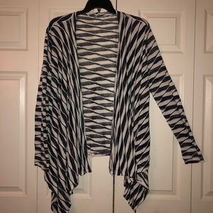 ❤️ Navy/White Flyaway Cardigan - 2X/3X